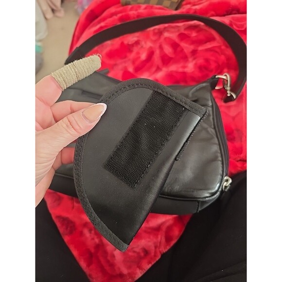 Gun Tote'n Mama's Concealed Carry Shoulder Bag Black Large Handbag Purse - Picture 2 of 11